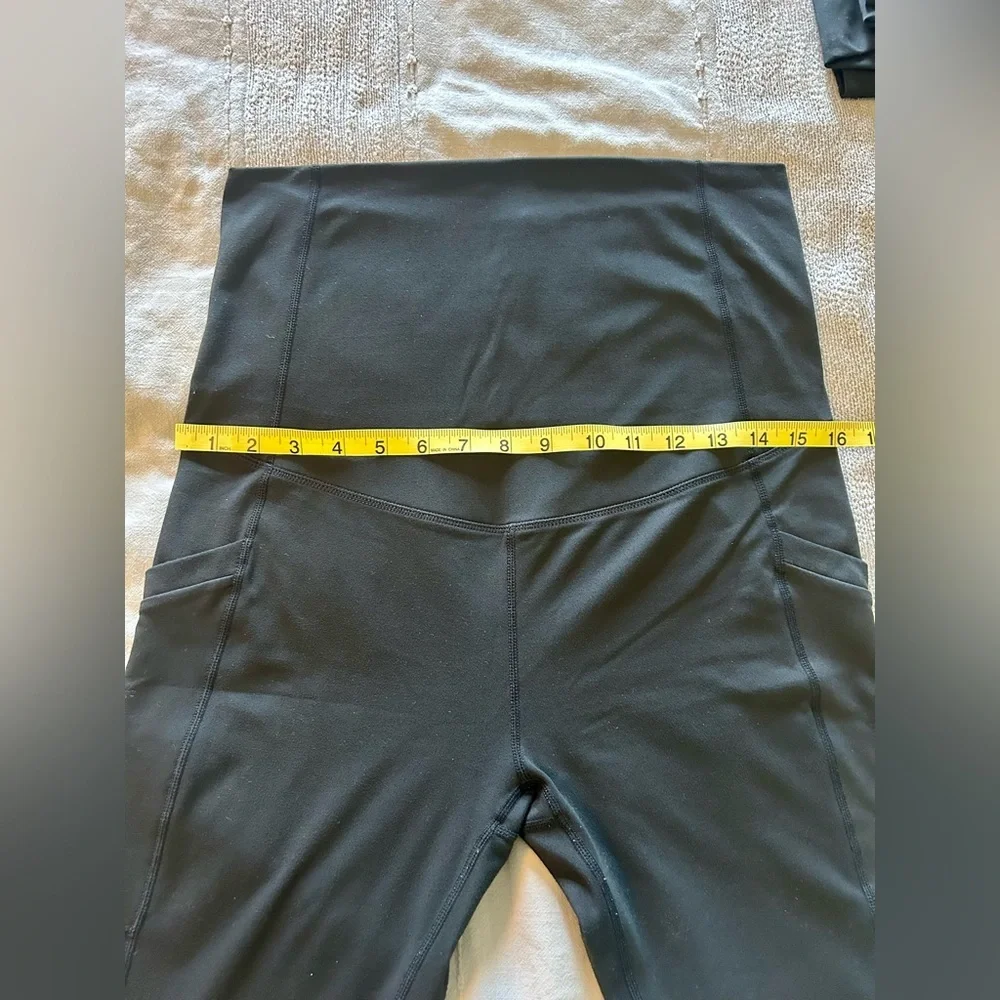 Fabletics PureLuxe High-Waisted Maternity 7/8 Legging size Medium - Picture 8 of 9